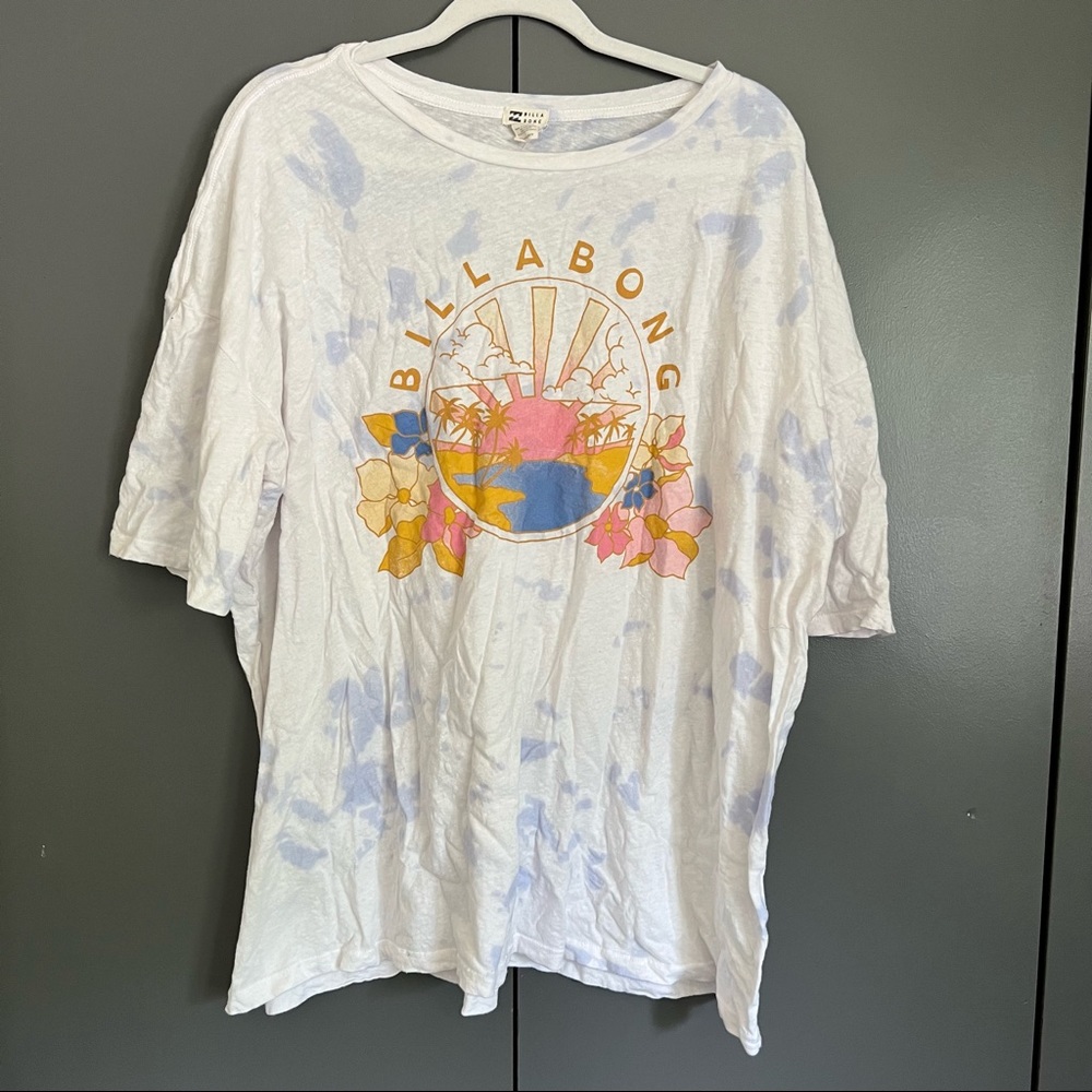 NWOT Oversized Billabong Tie Dye Graphic Tee